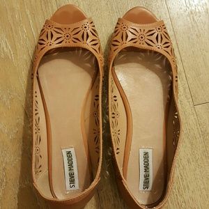 Steve Madden cutout flats