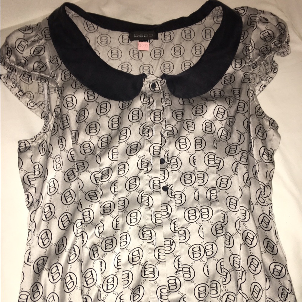 BeBe button up front blouse
