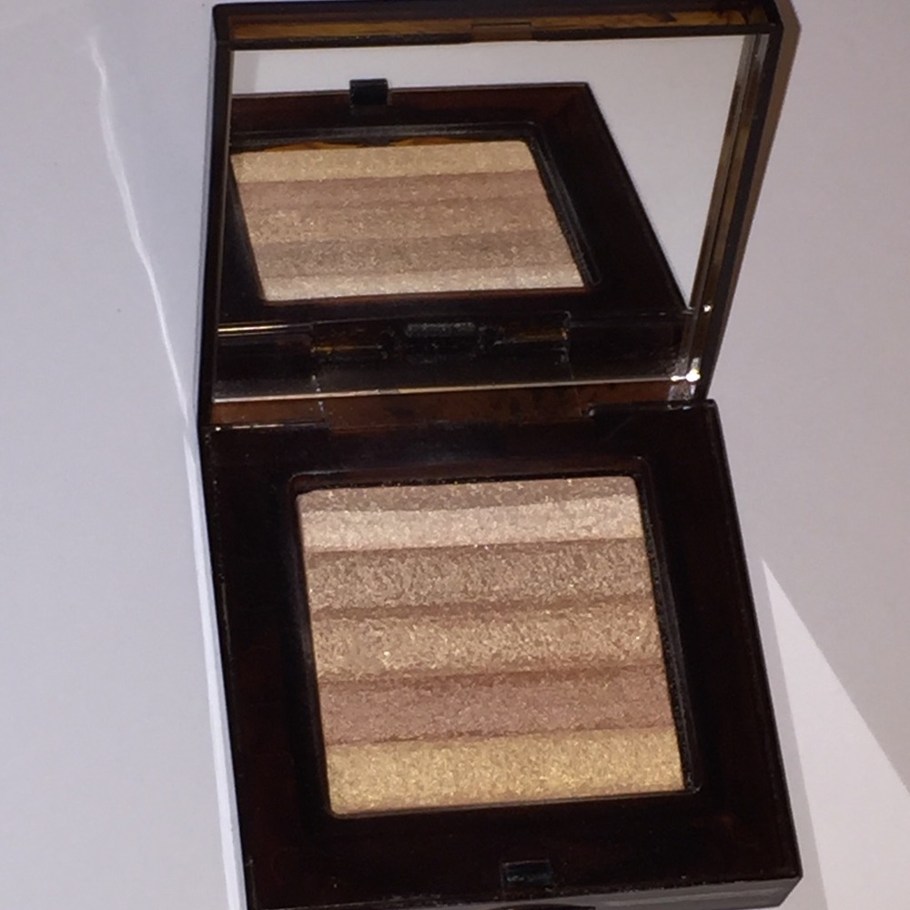 Bobbi Brown Holiday Edition Highlighter ✨