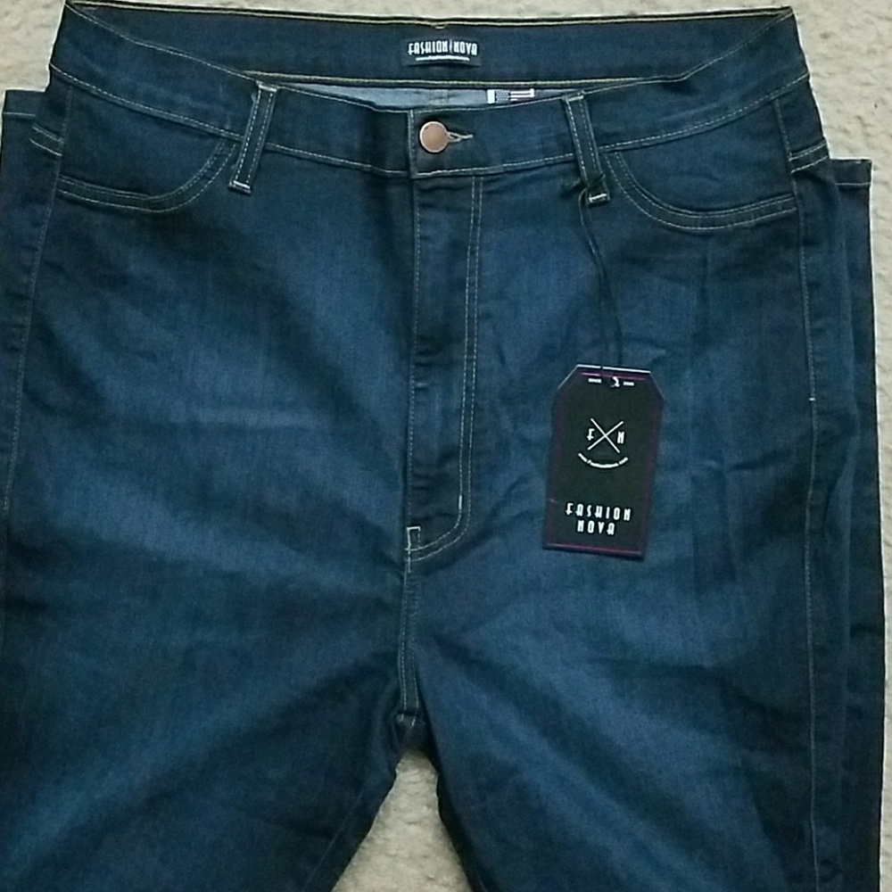 Fashion nova jeans