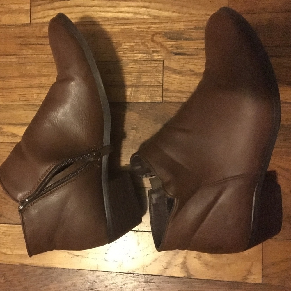 Reneeze brown booties