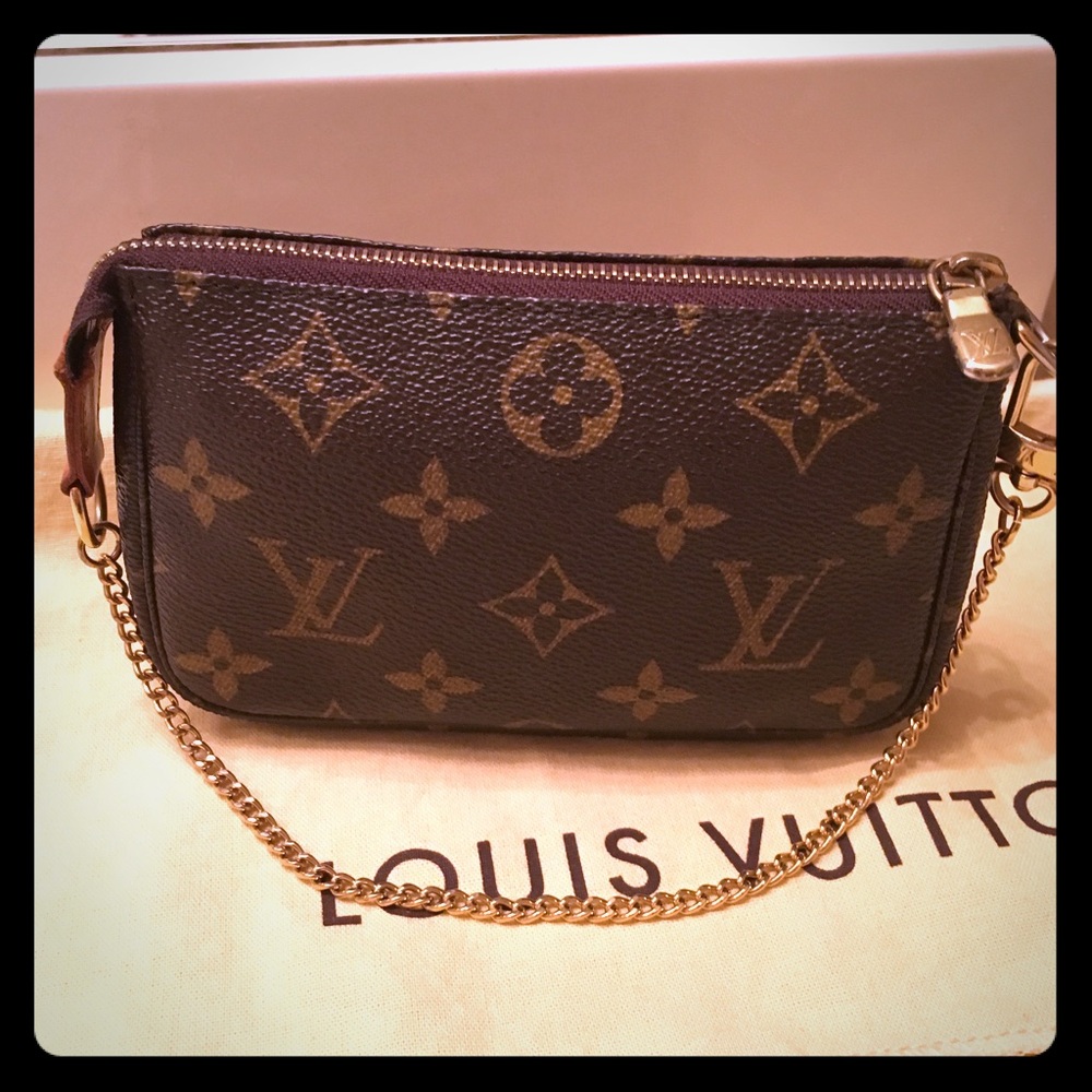 Louis Vuitton Mini Pochette