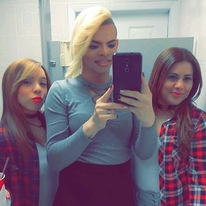 Meet your Posher, Albert