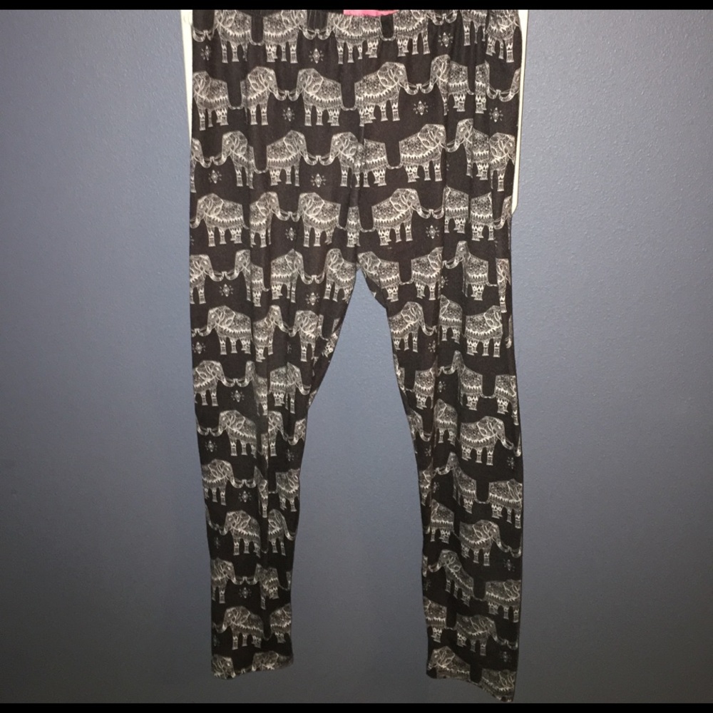 Size L elephant leggings