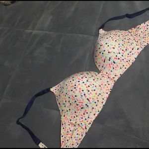 Victoria's Secret push up size 38D