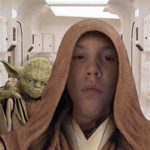 Meet your Posher, Logan