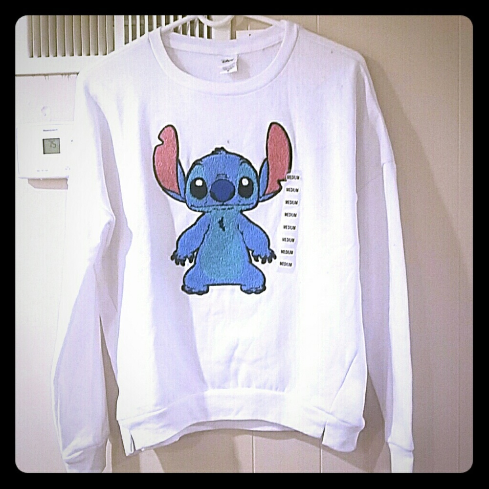 Disney Lilo&Stitch Sweater NWT