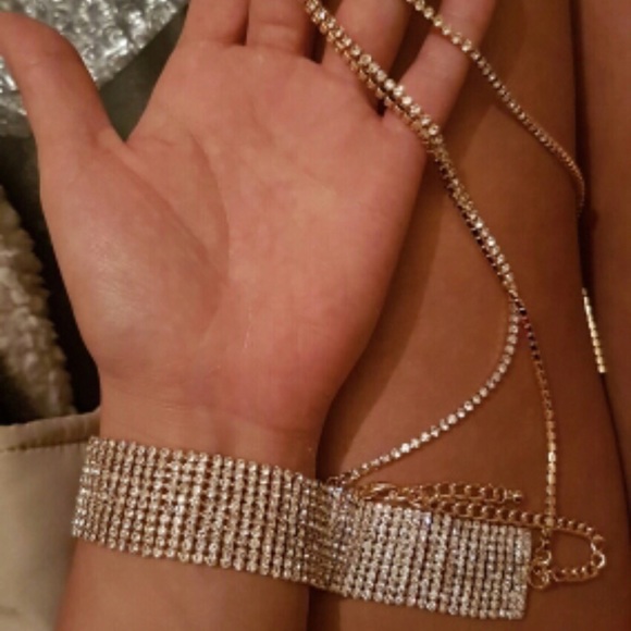 New! Gold Rhinestone Choker Chain Necklace - Picture 3 of 4