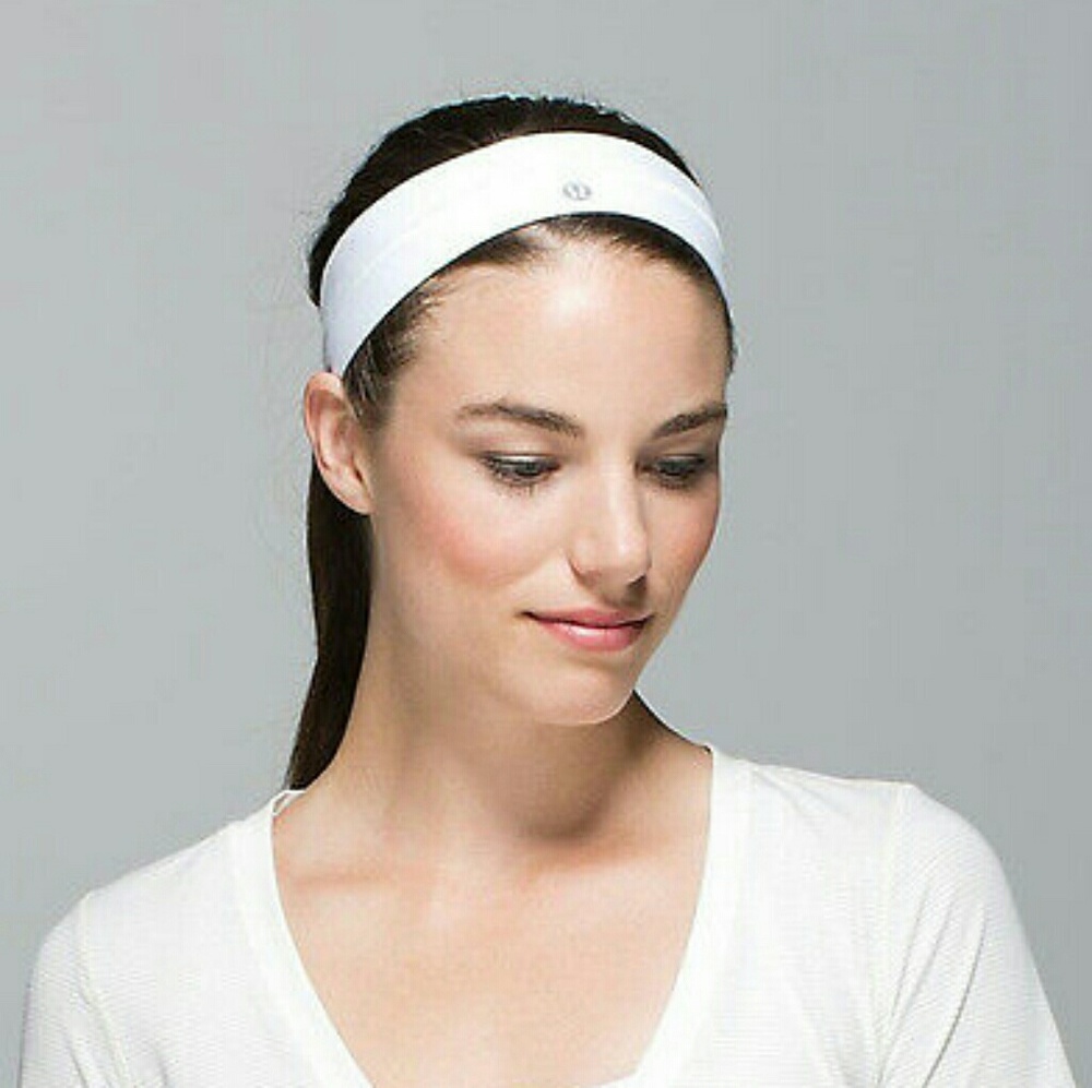 Lululemon Fly Away Tamer