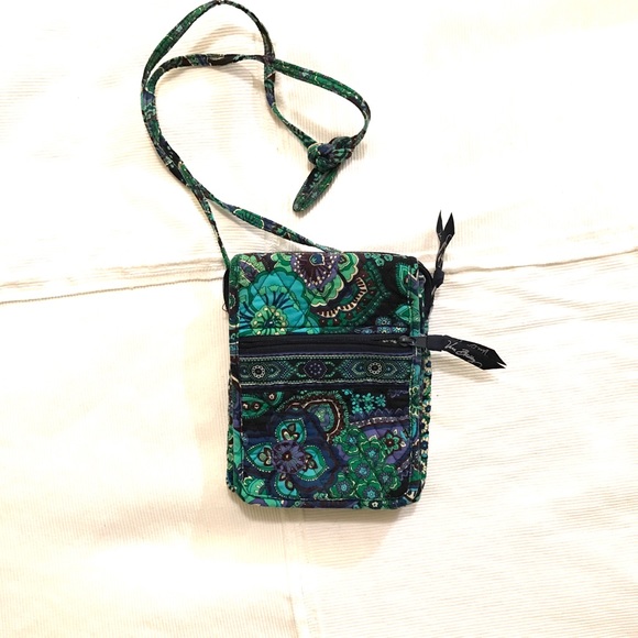 CLEANING CLOSETS! Vera Bradley Mini Crossbody Bag - Picture 2 of 4