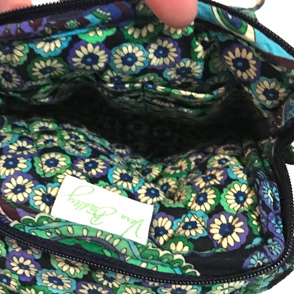 CLEANING CLOSETS! Vera Bradley Mini Crossbody Bag - Picture 4 of 4