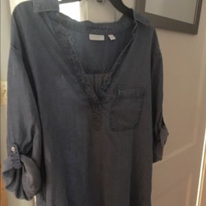 Light denim 3/4 length sleeve