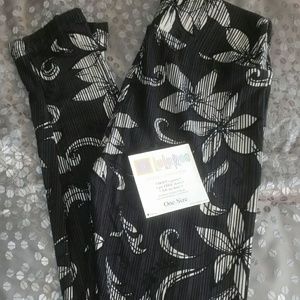 LulaRoe  floral leggings