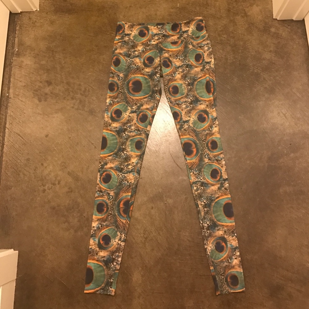 Onzie peacock leggings