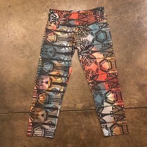 Onzie printed cropped leggings