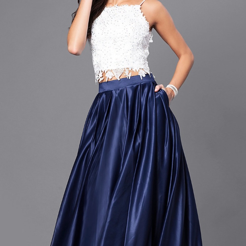 Dave and Johnny white/navy two piece