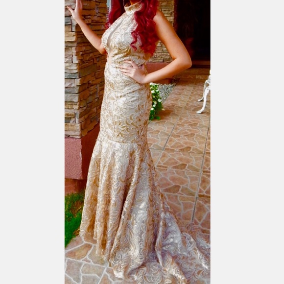 Prom dress - Picture 2 of 3