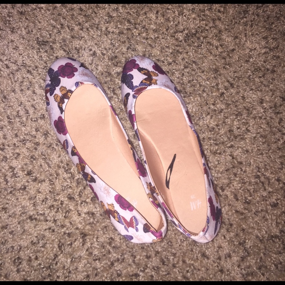 Floral ballet flats