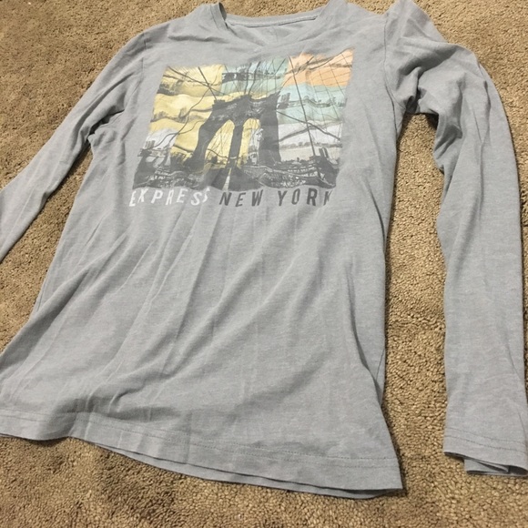 Express V-Neck Long Tee - Picture 3 of 8