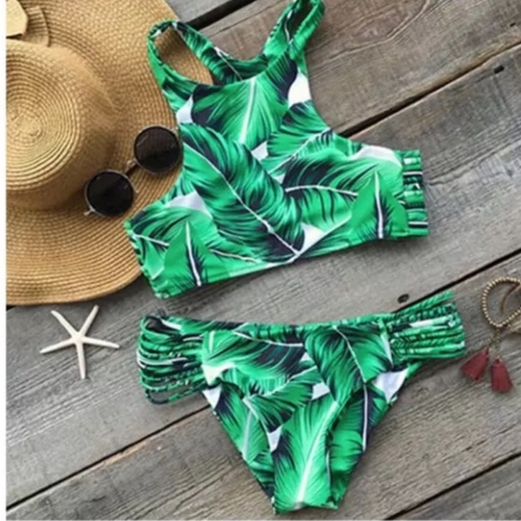 ⛱SALE The Lanai • Green Palm Racerback Bikini - Picture 2 of 5