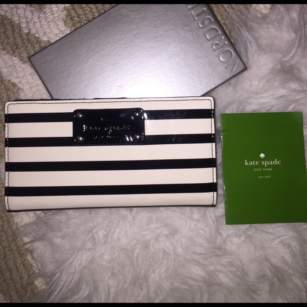 Kate Spade Wallet-brand new black & white stripes