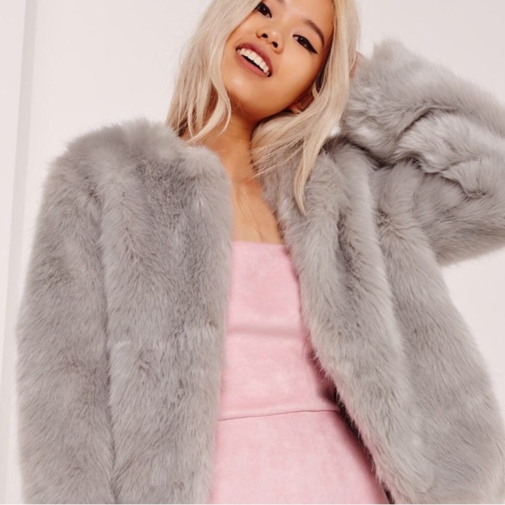NWOT Missguided faux fur coat size 8
