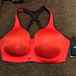 Brand new Nike 360 support bra. Size 36D