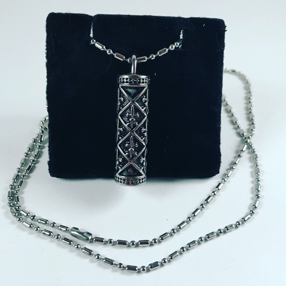 Men stainless steel Fleur de lis necklace