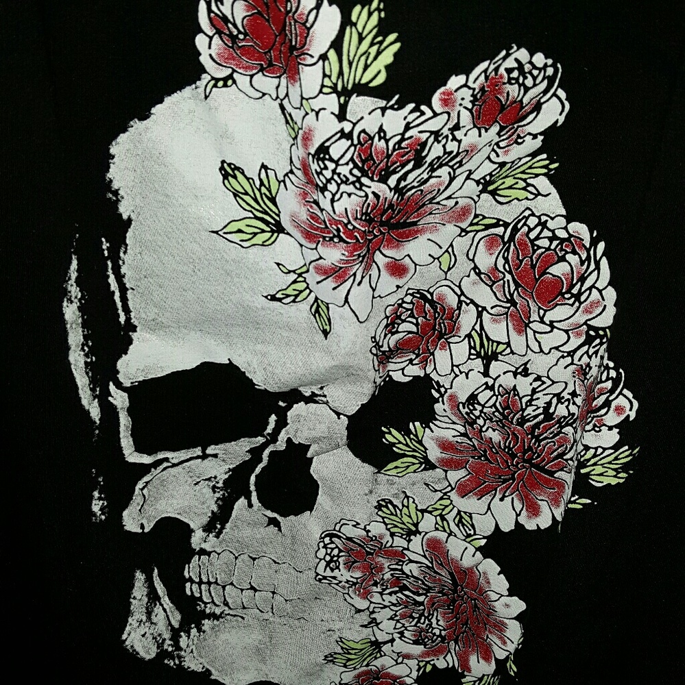 💀🌻SOLD SOLD SOLD🌻💀 Torrid size 4 Lace skull