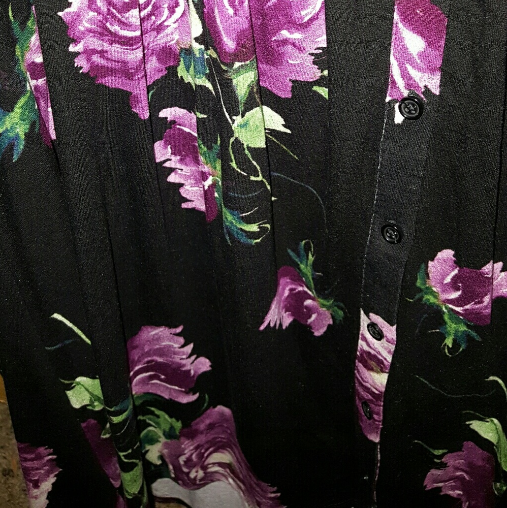 💀🌻SOLD SOLD🌻💀TORRID size 4 baby doll shirt