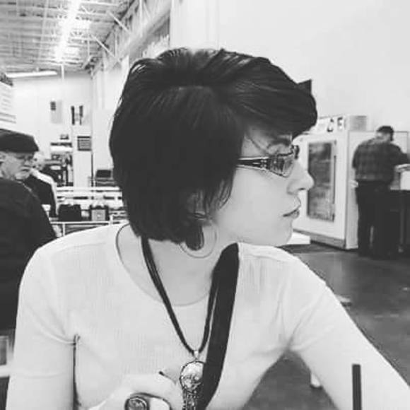 Meet your Posher, Kiya - Picture 1 of 1