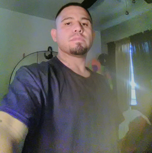 Meet your Posher, Octavio - Picture 1 of 1