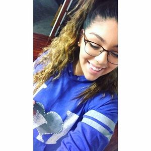 Meet your Posher, Kassandra