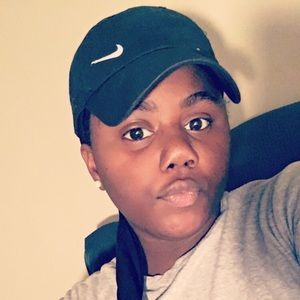 Meet your Posher, Erykah