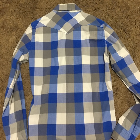 Hollister Button down Shirt - Picture 5 of 5