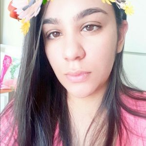 Meet your Posher, Adernisa