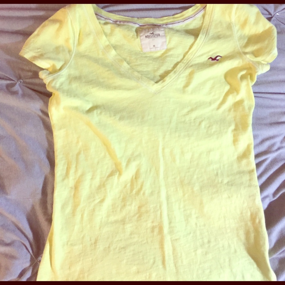4️⃣ for $15 *️⃣Hollister medium v neck