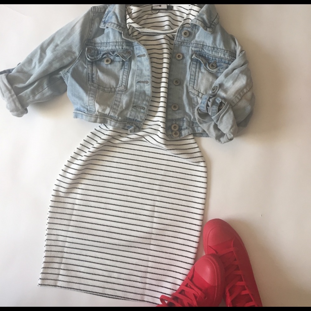 🛒🛍White striped dress