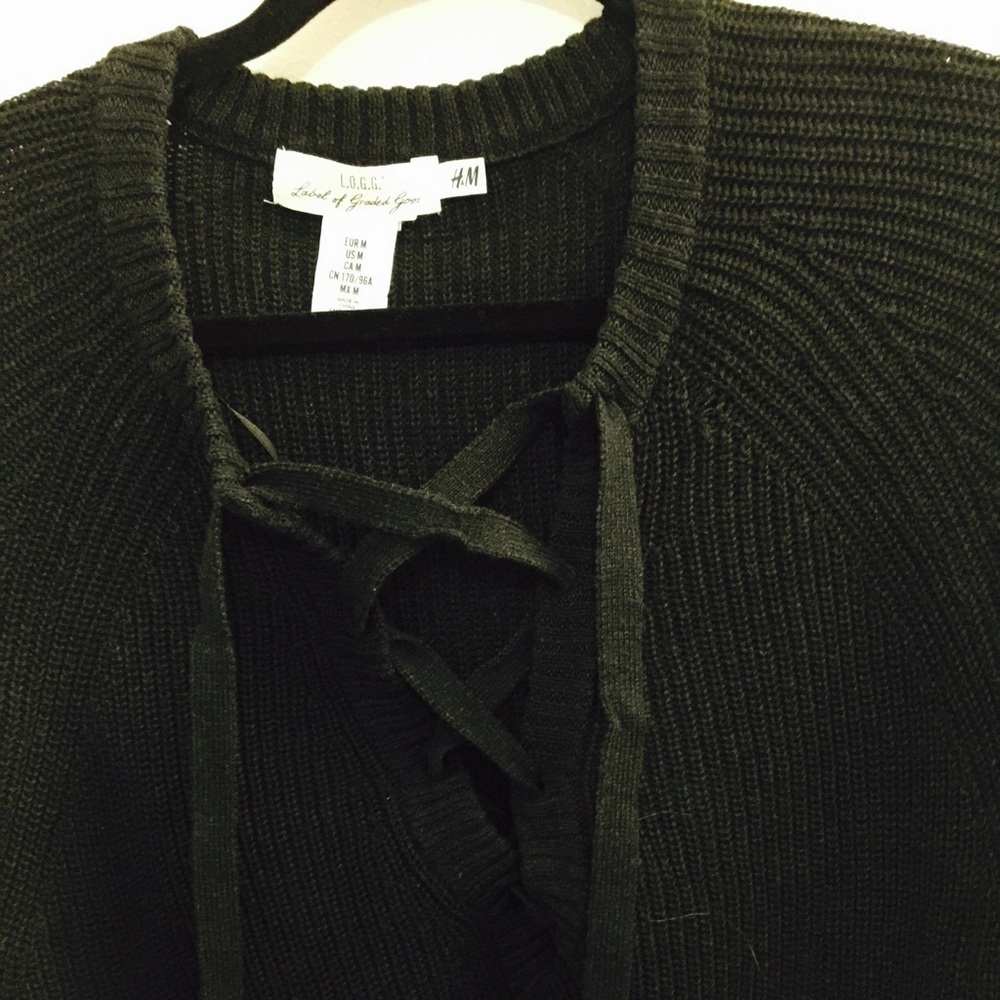 sweater - Picture 2 of 3