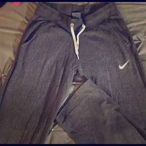 Nike women's sweatpants XS