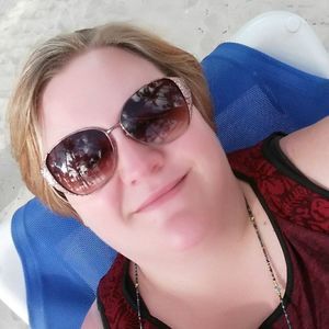 Meet your Posher, Charlotte