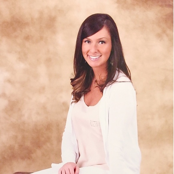 Meet your Posher, Mary - Picture 6 of 7