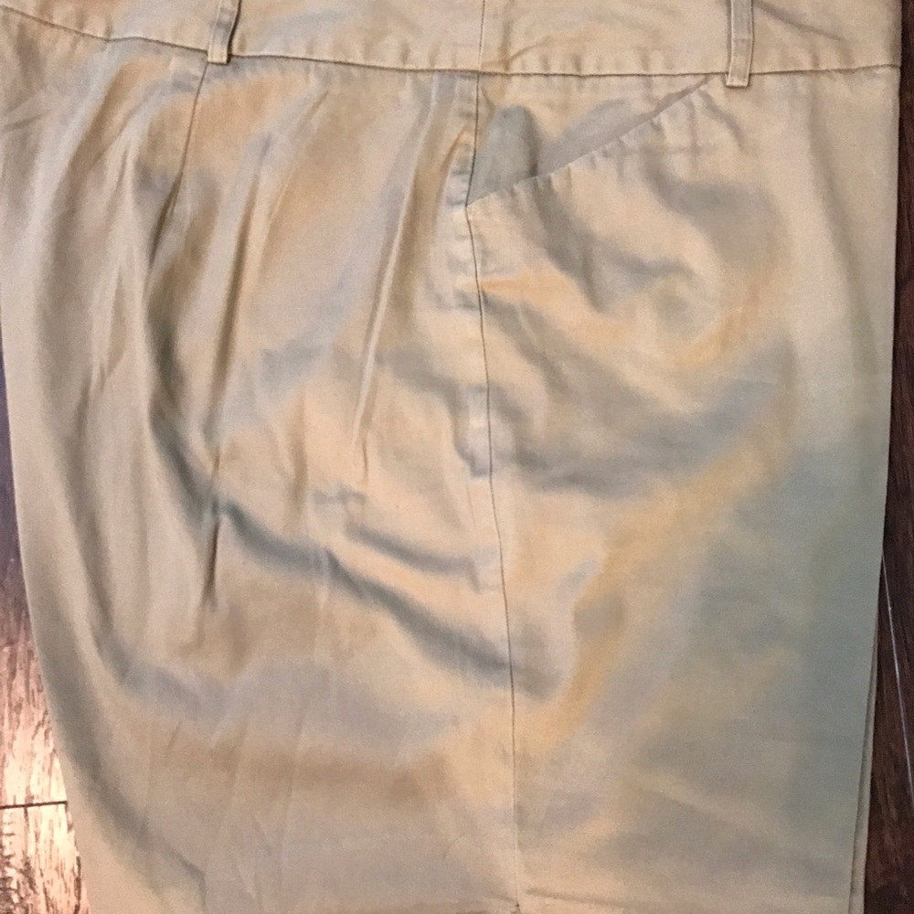 Ladies khaki shorts