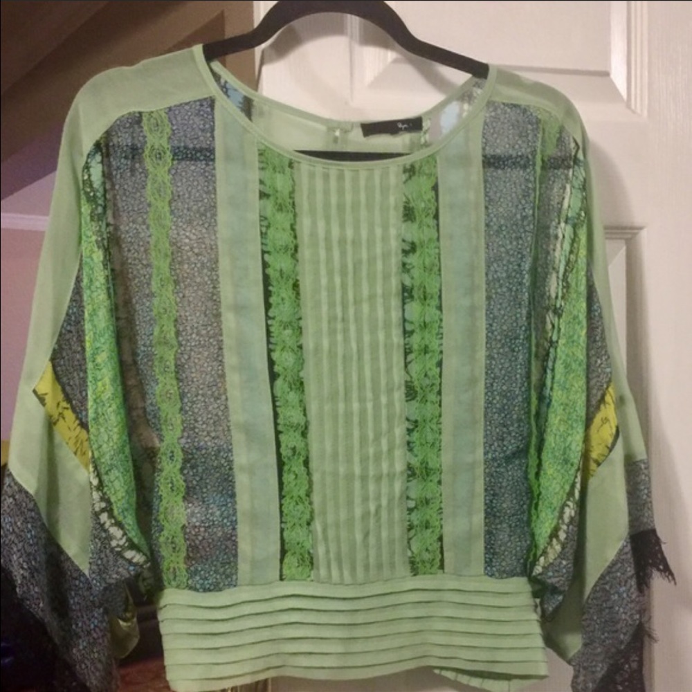 NWOT RYE ANTHROPOLOGIE SHEER TOP W/ SLIT OPEN BACK