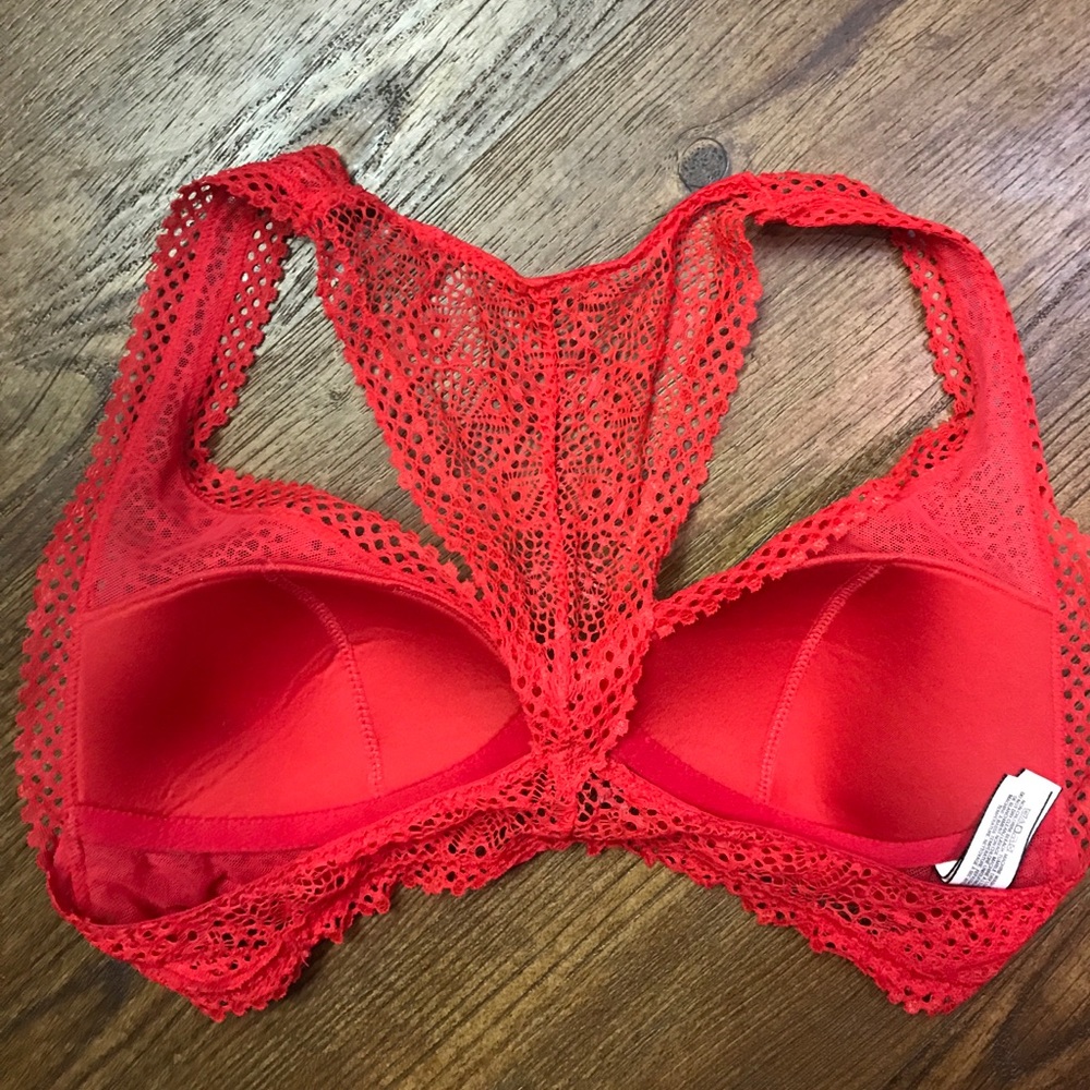 Victoria's Secret Lace Razorback Bralette - Picture 2 of 3