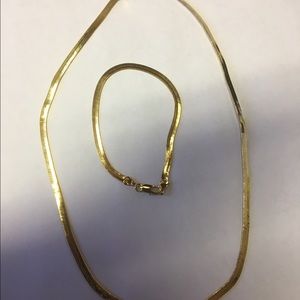 Necklace & braclet