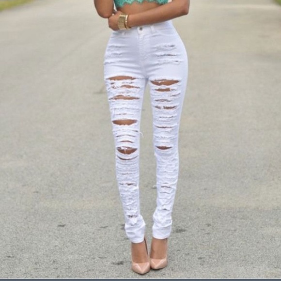 High Waisted Ripped Jeans! - Picture 5 of 5