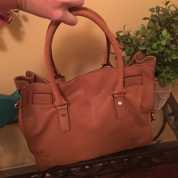 Sold - Picture 3 of 4