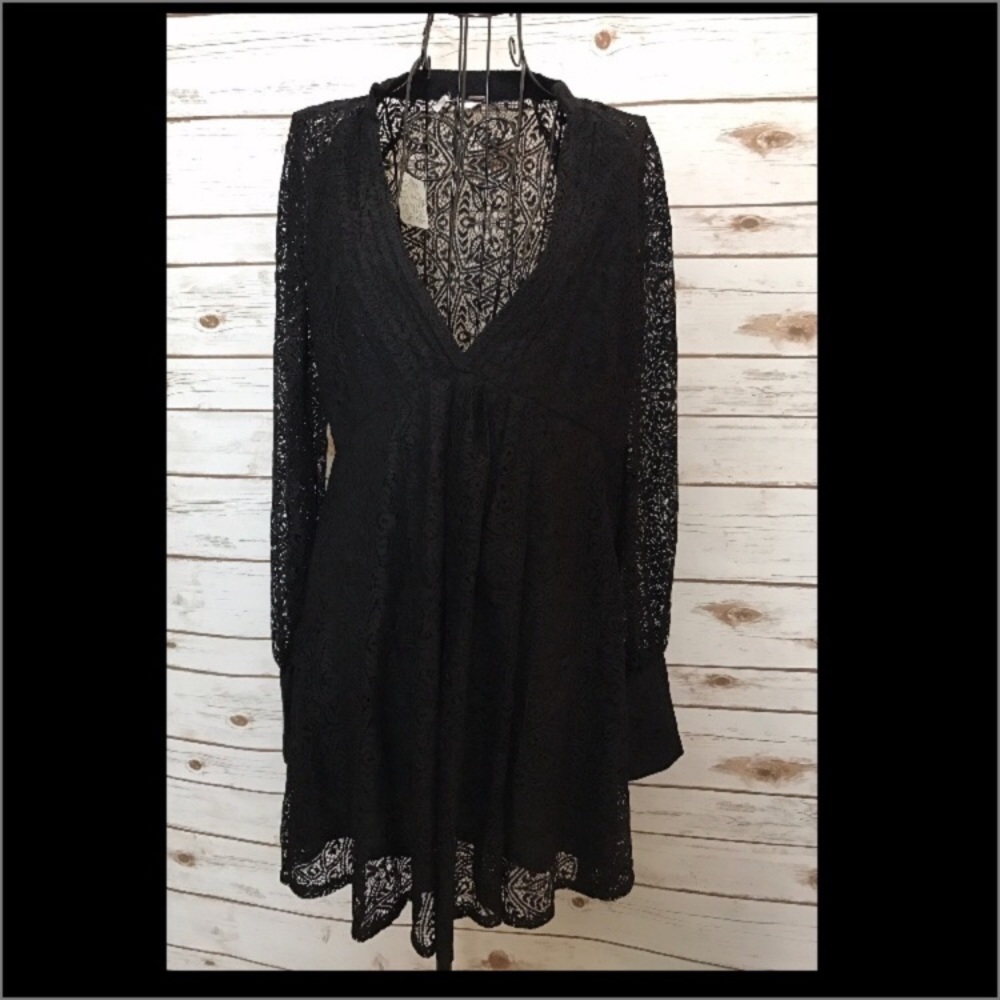 🆕 Free people deep plunge neck lace dress