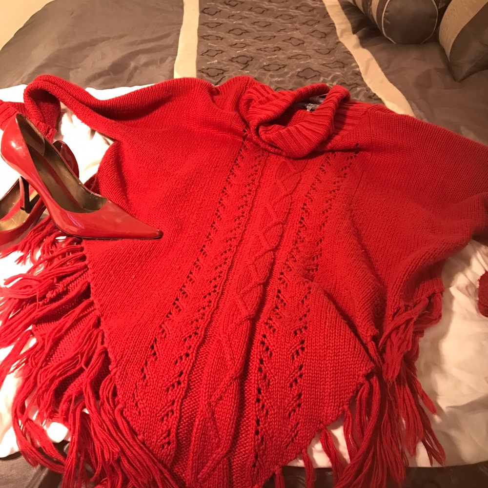 Cowl neck poncho sweater w/fringe bottom Wine red